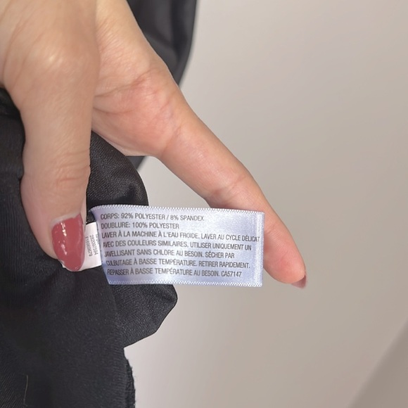 Elegant Black Cap Sleeve Cutout Dress - Picture 4 of 4